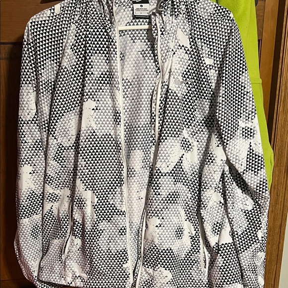 Nike Women's running wind breaker Jacket - Picture 1 of 3